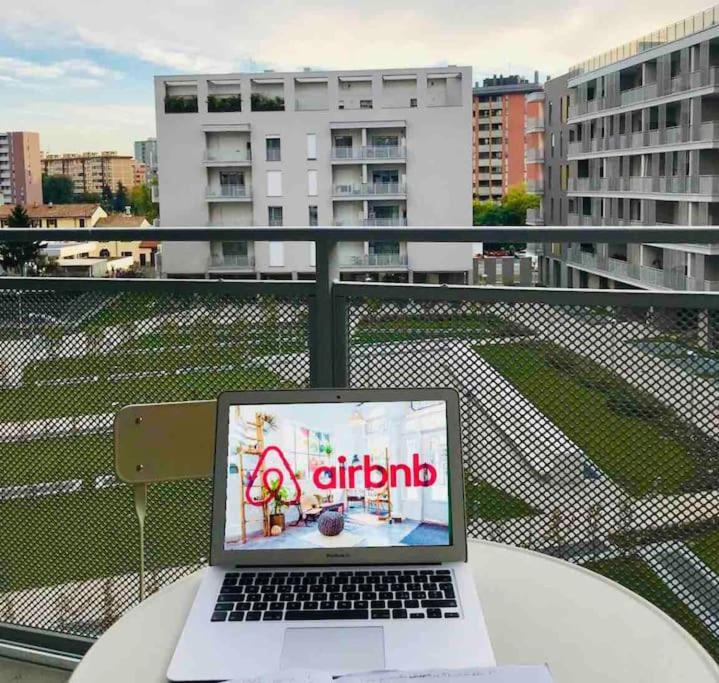 Luxury 3 Bedroom Apartment 100 Mq Next To Rho Fiera And San Siro Milan Exterior photo