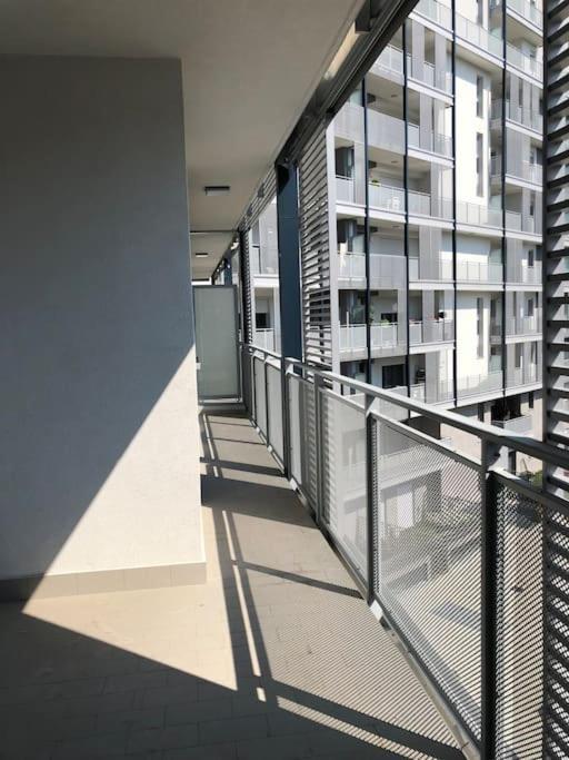 Luxury 3 Bedroom Apartment 100 Mq Next To Rho Fiera And San Siro Milan Exterior photo