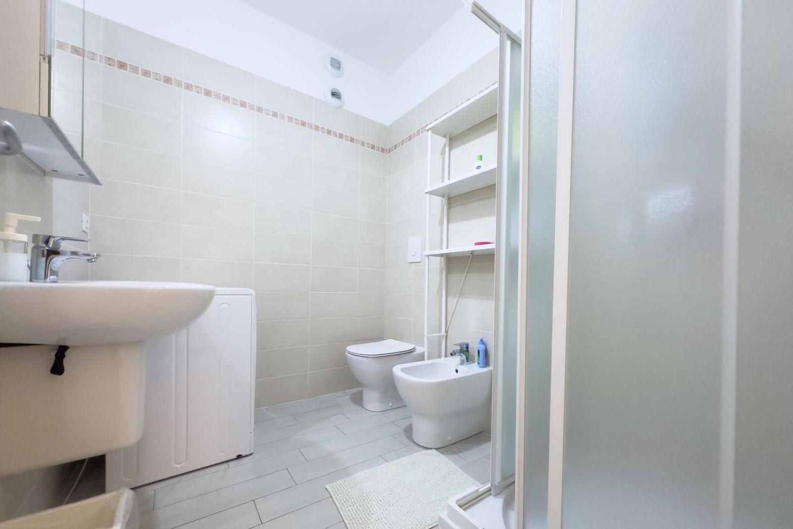 Luxury 3 Bedroom Apartment 100 Mq Next To Rho Fiera And San Siro Milan Exterior photo